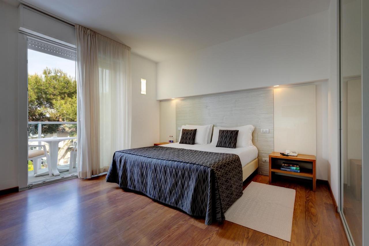 Park Hotel Ermitage Resort & Spa 리도 디 예솔로 외부 사진